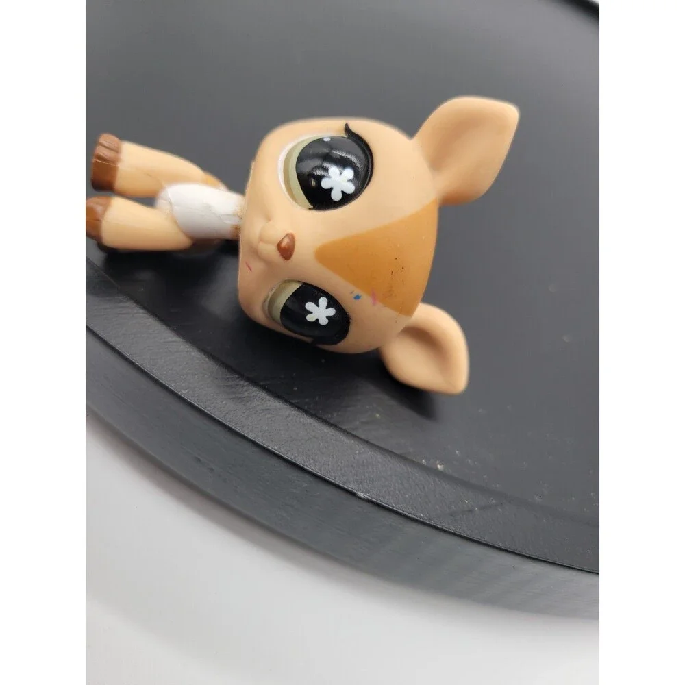2007 Littlest Pet Shop #C-031  Tan Deer with Green Flower Eyes